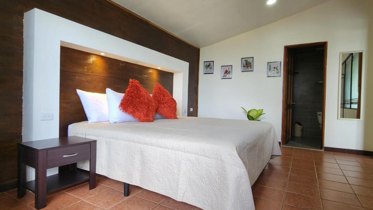 La Guayaba Bed & Breakfast *